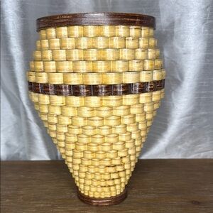 Handcrafted 9” Wooden Tornado Basket Vase Scalloped 2012 Signed Glazed